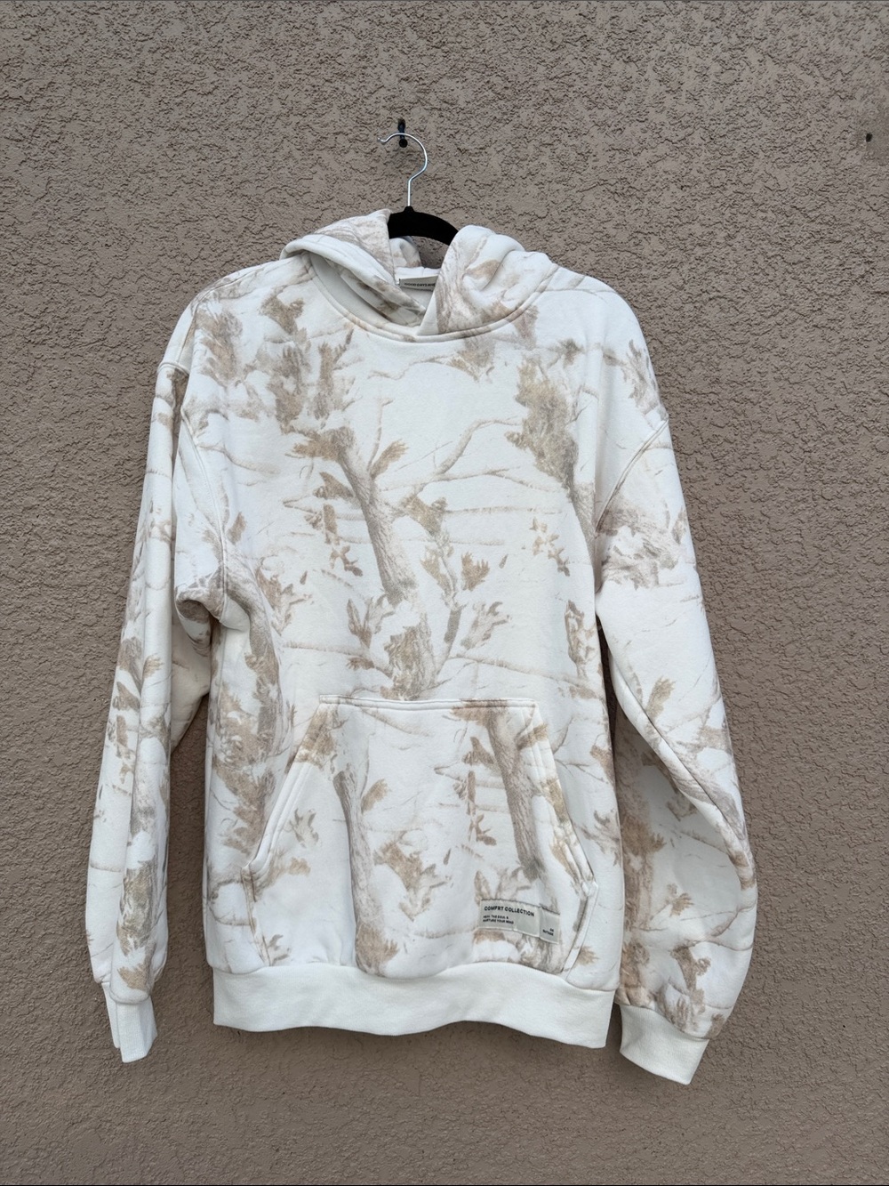 Comfrt Neutral Cream Botanical Print Crewneck Hoodie
